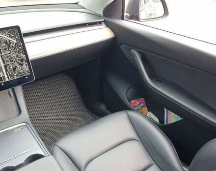 Сірий Тесла Model Y, об'ємом двигуна 0 л та пробігом 84 тис. км за 27900 $, фото 16 на Automoto.ua