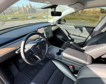 Серый Тесла Model Y, объемом двигателя 0 л и пробегом 44 тыс. км за 26000 $, фото 30 на Automoto.ua