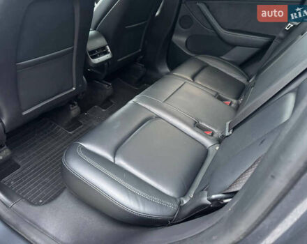 Серый Тесла Model Y, объемом двигателя 0 л и пробегом 107 тыс. км за 23999 $, фото 47 на Automoto.ua
