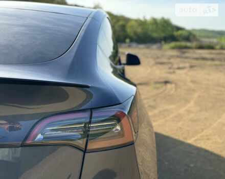 Серый Тесла Model Y, объемом двигателя 0 л и пробегом 30 тыс. км за 28500 $, фото 15 на Automoto.ua