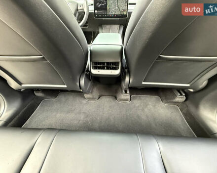 Сірий Тесла Model Y, об'ємом двигуна 0 л та пробігом 110 тис. км за 30000 $, фото 20 на Automoto.ua