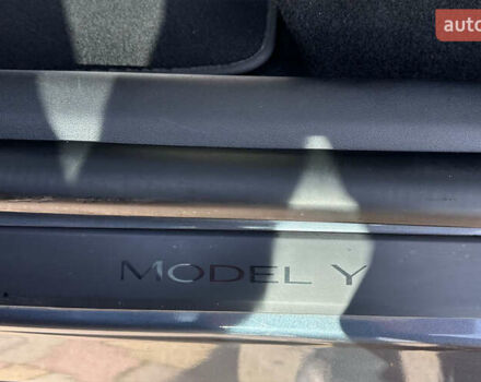 Сірий Тесла Model Y, об'ємом двигуна 0 л та пробігом 68 тис. км за 25500 $, фото 12 на Automoto.ua