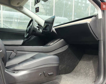 Тесла Model Y 2021 в Киеве на Automoto.ua Серый Тесла Model Y, объемом двигателя 0 л и пробегом 84 тыс. км за 27900 $, фото 10 на Automoto.ua