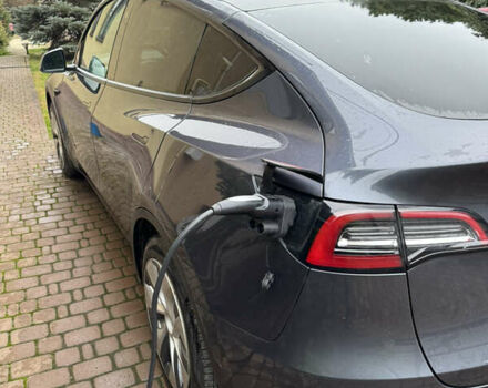 Серый Тесла Model Y, объемом двигателя 0 л и пробегом 85 тыс. км за 23000 $, фото 5 на Automoto.ua