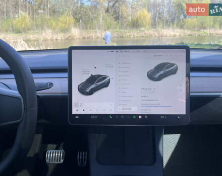 Серый Тесла Model Y, объемом двигателя 0 л и пробегом 68 тыс. км за 33000 $, фото 12 на Automoto.ua