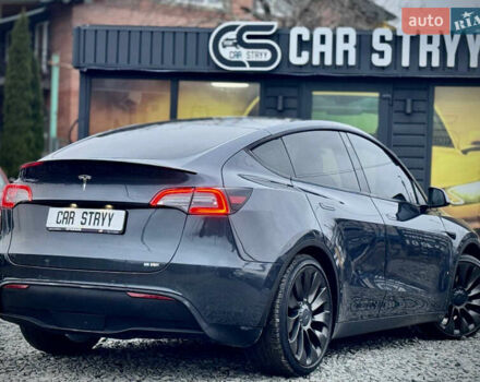 Серый Тесла Model Y, объемом двигателя 0 л и пробегом 107 тыс. км за 23999 $, фото 3 на Automoto.ua