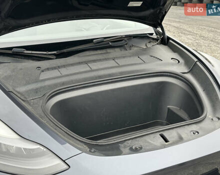 Сірий Тесла Model Y, об'ємом двигуна 0 л та пробігом 91 тис. км за 23400 $, фото 86 на Automoto.ua