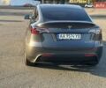Серый Тесла Model Y, объемом двигателя 0 л и пробегом 69 тыс. км за 21900 $, фото 5 на Automoto.ua