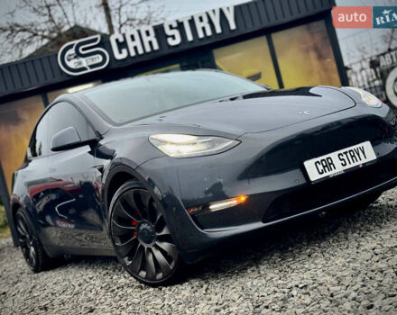 Серый Тесла Model Y, объемом двигателя 0 л и пробегом 107 тыс. км за 23999 $, фото 8 на Automoto.ua