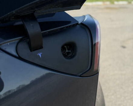 Серый Тесла Model Y, объемом двигателя 0 л и пробегом 44 тыс. км за 26000 $, фото 50 на Automoto.ua