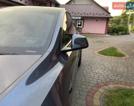 Серый Тесла Model Y, объемом двигателя 0 л и пробегом 78 тыс. км за 28000 $, фото 8 на Automoto.ua