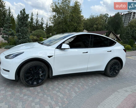 Серый Тесла Model Y, объемом двигателя 0 л и пробегом 60 тыс. км за 25200 $, фото 4 на Automoto.ua