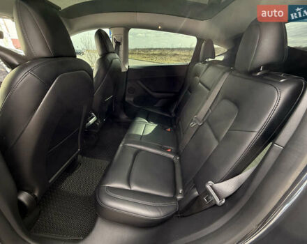 Сірий Тесла Model Y, об'ємом двигуна 0 л та пробігом 96 тис. км за 27500 $, фото 39 на Automoto.ua