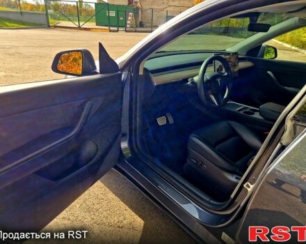 Тесла Model Y 2021 в Каменское - Днепродзержинск на Automoto.ua Серый Тесла Model Y, объемом двигателя 0 л и пробегом 62 тыс. км за 29000 $, фото 11 на Automoto.ua