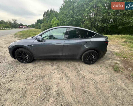 Серый Тесла Model Y, объемом двигателя 0 л и пробегом 61 тыс. км за 29000 $, фото 3 на Automoto.ua