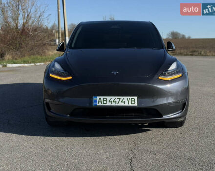 Серый Тесла Model Y, объемом двигателя 0 л и пробегом 44 тыс. км за 26000 $, фото 1 на Automoto.ua