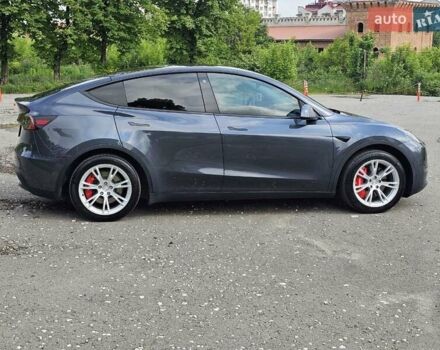 Серый Тесла Model Y, объемом двигателя 0 л и пробегом 6 тыс. км за 25500 $, фото 5 на Automoto.ua