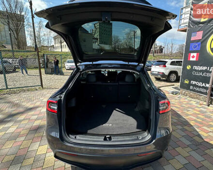 Сірий Тесла Model Y, об'ємом двигуна 0 л та пробігом 68 тис. км за 25500 $, фото 6 на Automoto.ua