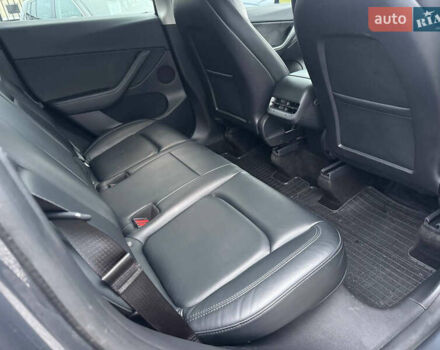 Серый Тесла Model Y, объемом двигателя 0 л и пробегом 107 тыс. км за 23999 $, фото 41 на Automoto.ua
