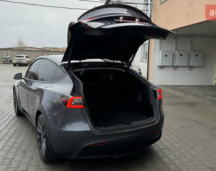 Серый Тесла Model Y, объемом двигателя 0 л и пробегом 138 тыс. км за 20200 $, фото 38 на Automoto.ua