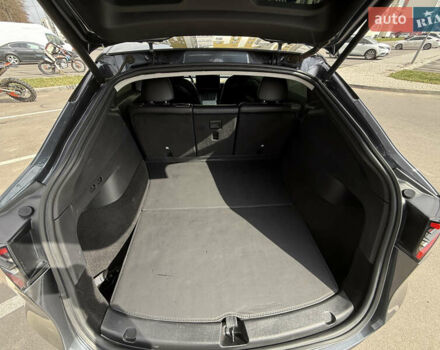 Сірий Тесла Model Y, об'ємом двигуна 0 л та пробігом 96 тис. км за 27500 $, фото 40 на Automoto.ua