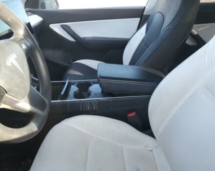 Серый Тесла Model Y, объемом двигателя 0 л и пробегом 0 тыс. км за 16900 $, фото 6 на Automoto.ua