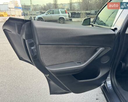 Серый Тесла Model Y, объемом двигателя 0 л и пробегом 31 тыс. км за 23999 $, фото 21 на Automoto.ua