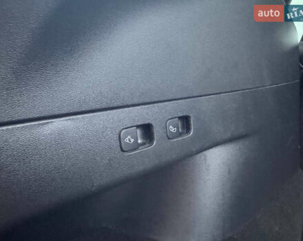 Серый Тесла Model Y, объемом двигателя 0 л и пробегом 107 тыс. км за 23999 $, фото 44 на Automoto.ua