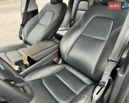 Серый Тесла Model Y, объемом двигателя 0 л и пробегом 211 тыс. км за 18950 $, фото 46 на Automoto.ua