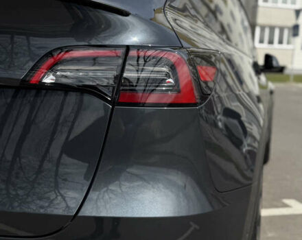 Сірий Тесла Model Y, об'ємом двигуна 0 л та пробігом 96 тис. км за 27500 $, фото 30 на Automoto.ua