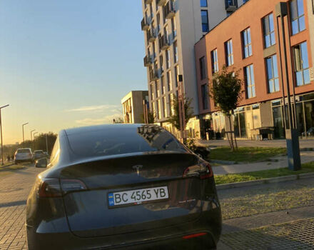 Серый Тесла Model Y, объемом двигателя 0 л и пробегом 98 тыс. км за 25300 $, фото 23 на Automoto.ua