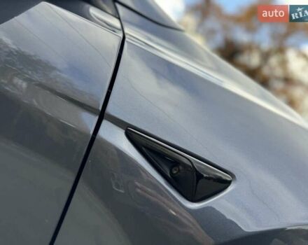 Серый Тесла Model Y, объемом двигателя 0 л и пробегом 211 тыс. км за 18950 $, фото 9 на Automoto.ua