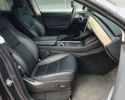 Сірий Тесла Model Y, об'ємом двигуна 0 л та пробігом 84 тис. км за 27900 $, фото 9 на Automoto.ua