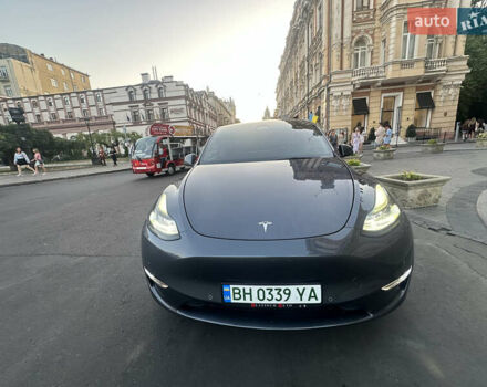 Серый Тесла Model Y, объемом двигателя 0 л и пробегом 130 тыс. км за 25000 $, фото 20 на Automoto.ua