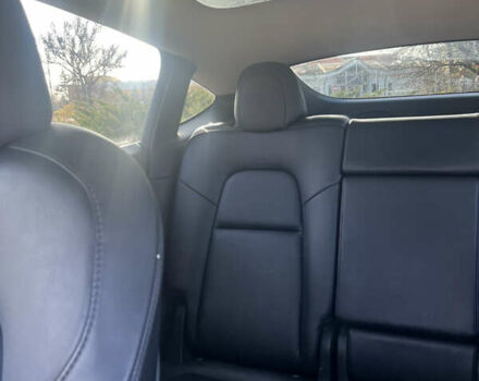 Серый Тесла Model Y, объемом двигателя 0 л и пробегом 50 тыс. км за 36000 $, фото 11 на Automoto.ua