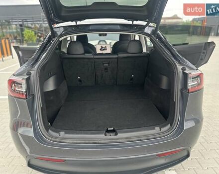 Сірий Тесла Model Y, об'ємом двигуна 0 л та пробігом 47 тис. км за 29999 $, фото 47 на Automoto.ua