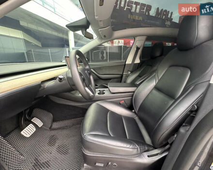 Серый Тесла Model Y, объемом двигателя 0 л и пробегом 109 тыс. км за 26900 $, фото 20 на Automoto.ua