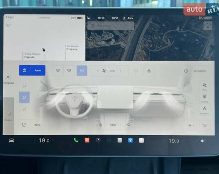 Сірий Тесла Model Y, об'ємом двигуна 0 л та пробігом 25 тис. км за 33000 $, фото 47 на Automoto.ua