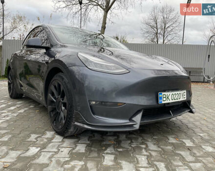 Сірий Тесла Model Y, об'ємом двигуна 0 л та пробігом 118 тис. км за 25900 $, фото 8 на Automoto.ua