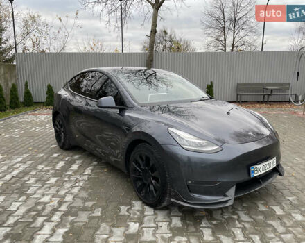 Сірий Тесла Model Y, об'ємом двигуна 0 л та пробігом 118 тис. км за 25900 $, фото 7 на Automoto.ua
