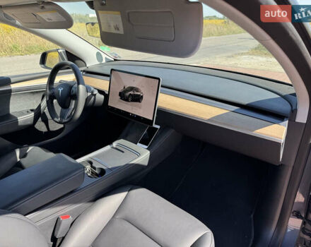 Сірий Тесла Model Y, об'ємом двигуна 0 л та пробігом 83 тис. км за 23800 $, фото 41 на Automoto.ua