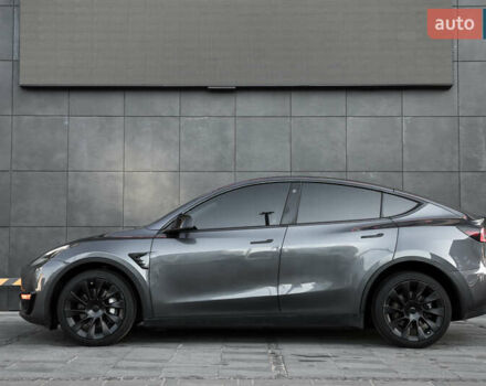 Серый Тесла Model Y, объемом двигателя 0 л и пробегом 148 тыс. км за 23500 $, фото 3 на Automoto.ua