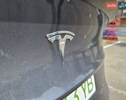 Серый Тесла Model Y, объемом двигателя 0 л и пробегом 34 тыс. км за 27500 $, фото 45 на Automoto.ua