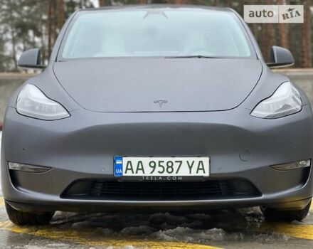 Серый Тесла Model Y, объемом двигателя 0 л и пробегом 19 тыс. км за 29999 $, фото 3 на Automoto.ua