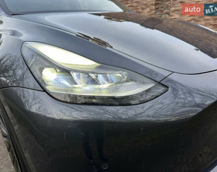 Серый Тесла Model Y, объемом двигателя 0 л и пробегом 95 тыс. км за 24900 $, фото 40 на Automoto.ua