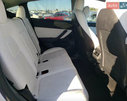 Серый Тесла Model Y, объемом двигателя 0 л и пробегом 33 тыс. км за 2750 $, фото 9 на Automoto.ua