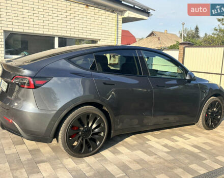 Сірий Тесла Model Y, об'ємом двигуна 0 л та пробігом 65 тис. км за 29500 $, фото 2 на Automoto.ua