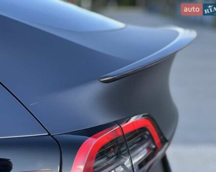 Серый Тесла Model Y, объемом двигателя 0 л и пробегом 25 тыс. км за 27000 $, фото 22 на Automoto.ua