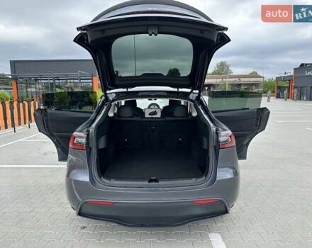 Сірий Тесла Model Y, об'ємом двигуна 0 л та пробігом 47 тис. км за 29999 $, фото 13 на Automoto.ua