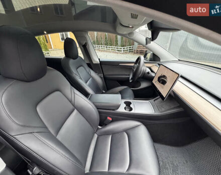 Сірий Тесла Model Y, об'ємом двигуна 0 л та пробігом 46 тис. км за 27500 $, фото 12 на Automoto.ua